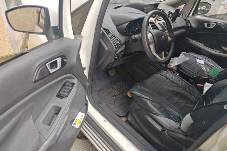 Used Ford EcoSport 2013 1.5L Automatic Fashion Model Driver Seat