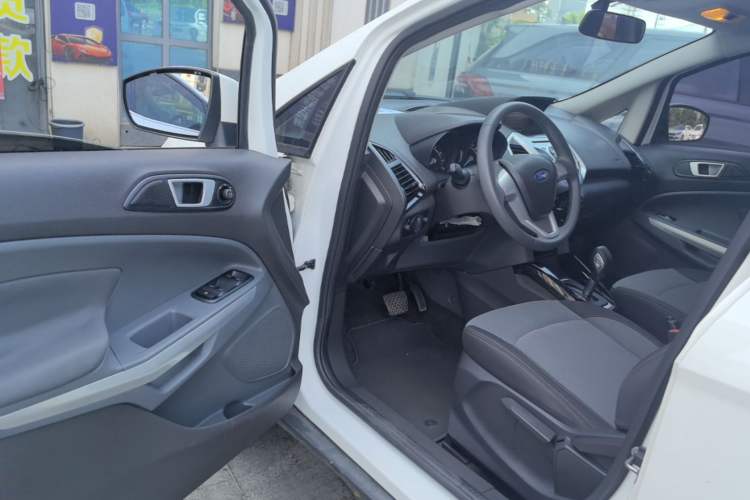 Used Ford EcoSport 2013 1.5L Automatic Fashion Model Driver Seat