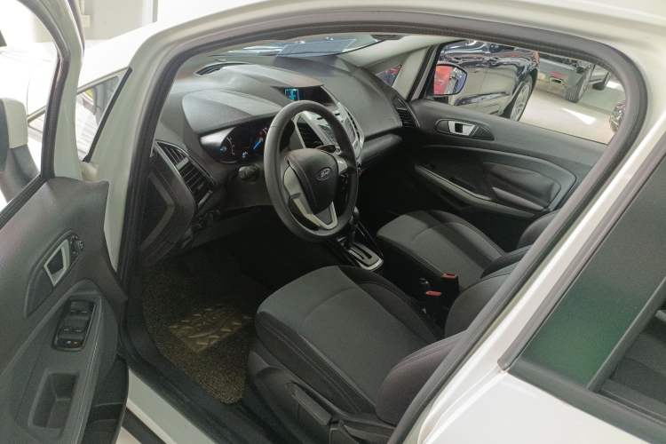 Used Ford EcoSport 2013 1.5L Automatic Fashion Model Driver Seat