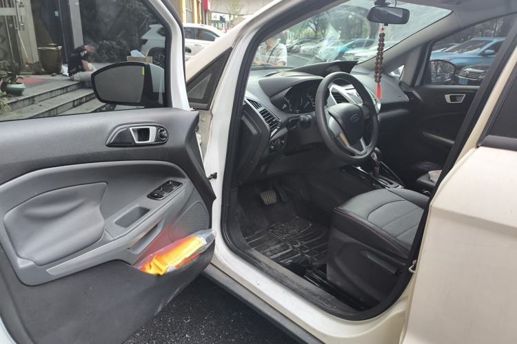 Used Ford EcoSport 2013 1.5L Automatic Fashion Model Driver Seat