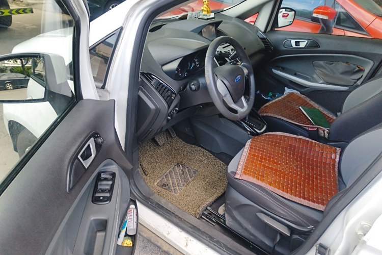 Used Ford EcoSport 2013 1.5L Automatic Fashion Model Driver Seat