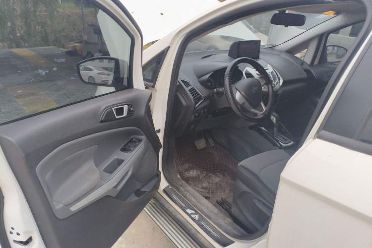 Used Ford EcoSport 2013 1.5L Automatic Fashion Model Driver Seat
