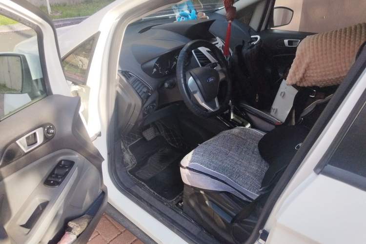Used Ford EcoSport 2013 1.5L Automatic Fashion Model Driver Seat