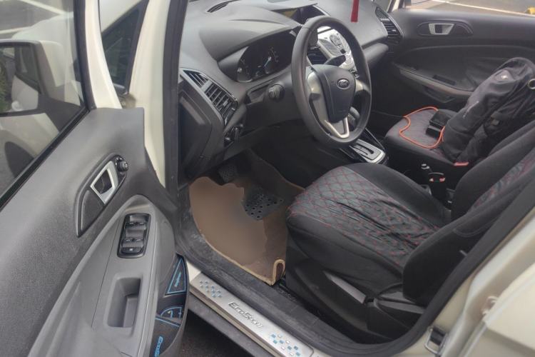 Used Ford EcoSport 2013 1.5L Automatic Fashion Model Driver Seat