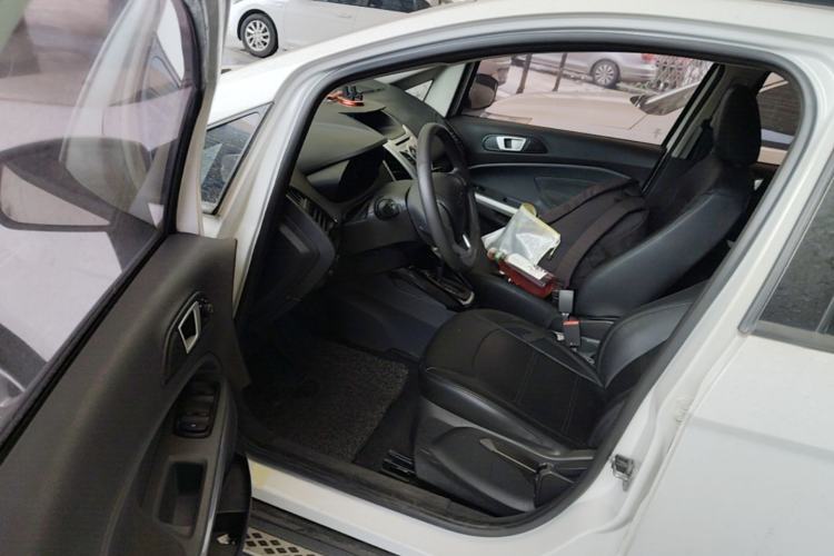 Used Ford EcoSport 2013 1.5L Automatic Fashion Model Driver Seat