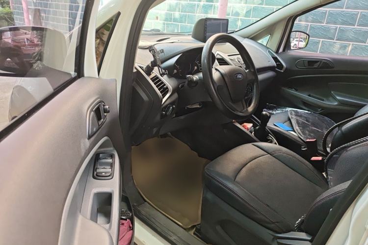 Used Ford EcoSport 2013 1.5L Manual Comfort Model Driver Seat