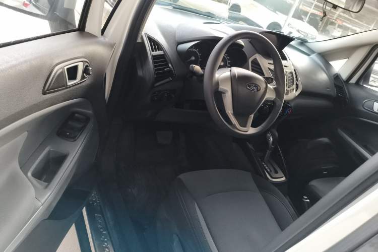 Used Ford EcoSport 2013 1.5L Automatic Fashion Model Driver Seat