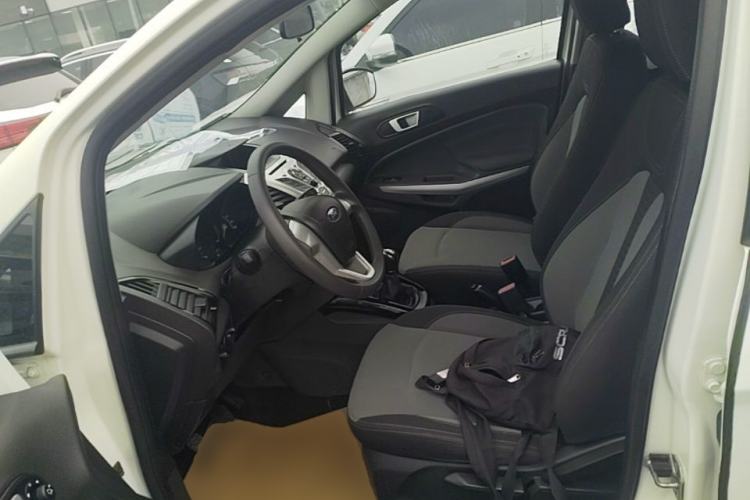 Used Ford EcoSport 2013 1.5L Manual Fashion Model Driver Seat