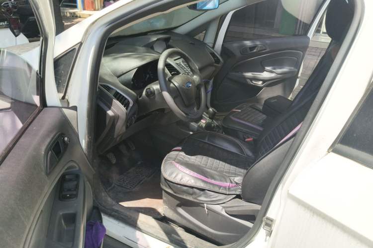 Used Ford EcoSport 2013 1.5L Manual Comfort Model Driver Seat