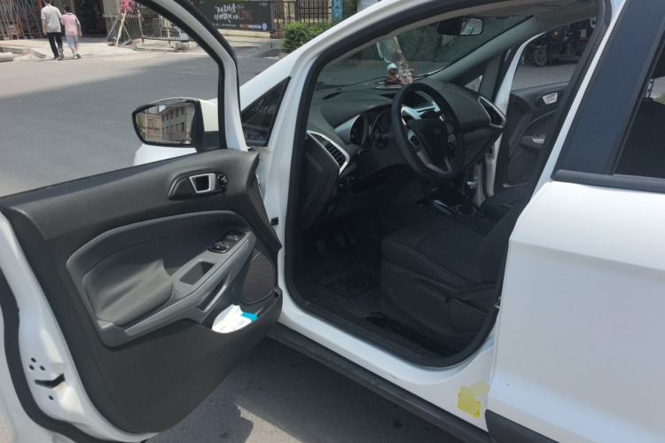 Used Ford EcoSport 2013 1.5L Manual Luxury Model Driver Seat