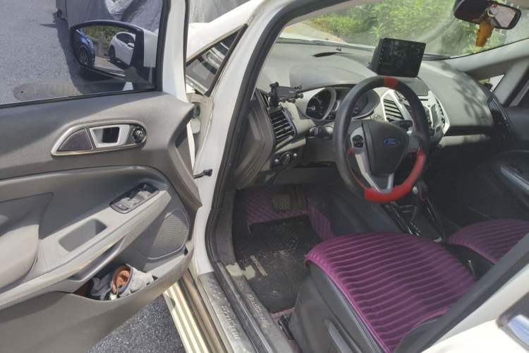 Used Ford EcoSport 2013 1.5L Automatic Prestige Model Driver Seat