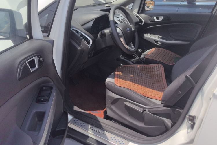 Used Ford EcoSport 2013 1.5L Manual Fashion Model Driver Seat