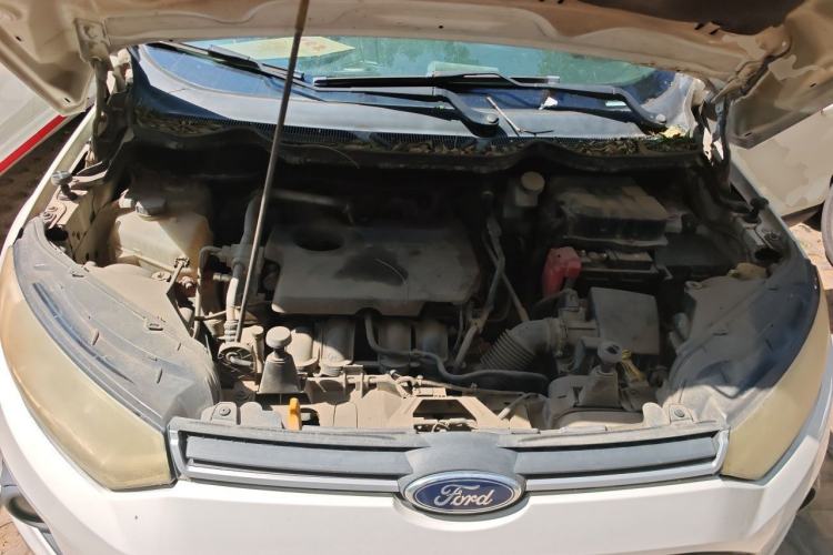 Used Ford EcoSport 2013 1.5L Automatic Fashion Model Engine Bay