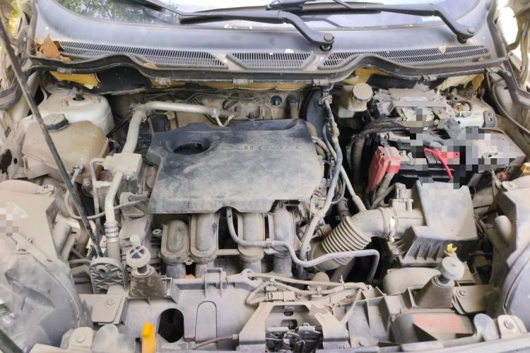 Used Ford EcoSport 2013 1.5L Manual Comfort Model Engine Bay