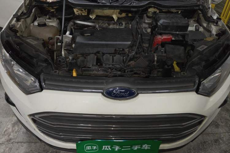 Used Ford EcoSport 2013 1.5L Automatic Fashion Model Engine Bay