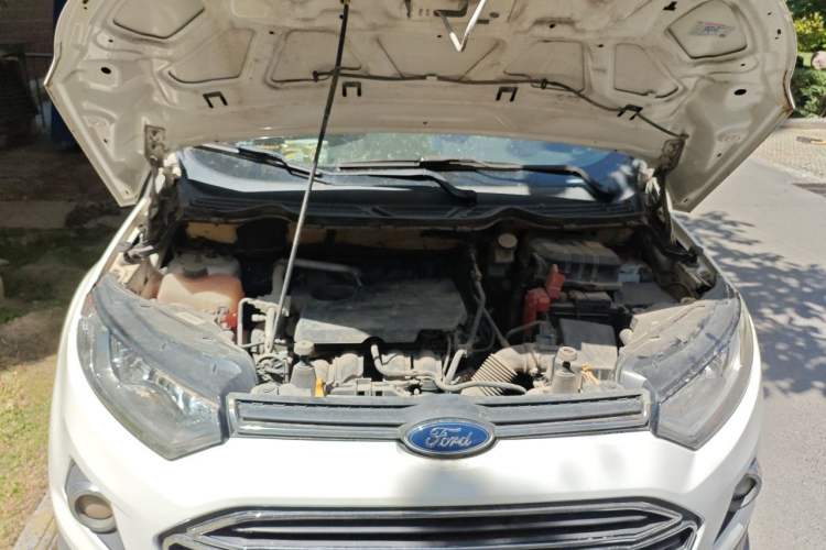 Used Ford EcoSport 2013 1.5L Manual Comfort Model Engine Bay
