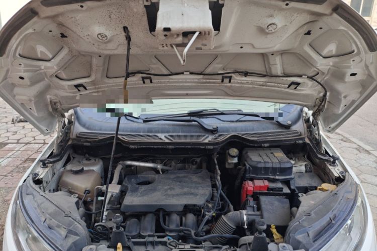 Used Ford EcoSport 2013 1.5L Manual Comfort Model Engine Bay