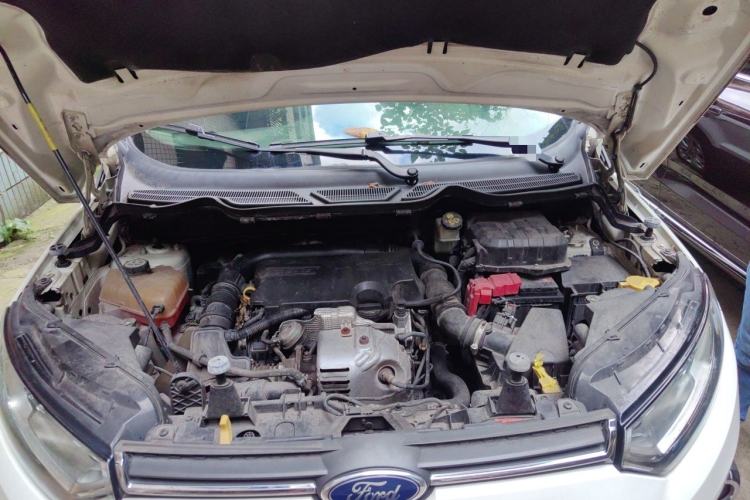 Used Ford EcoSport 2013 1.0L GTDi Manual Luxury Model Engine Bay