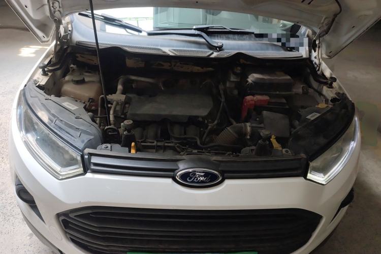 Used Ford EcoSport 2013 1.5L Manual Comfort Model Engine Bay