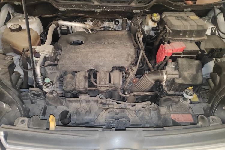 Used Ford EcoSport 2013 1.5L Automatic Fashion Model Engine Bay