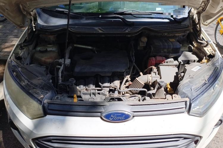 Used Ford EcoSport 2013 1.5L Manual Comfort Model Engine Bay