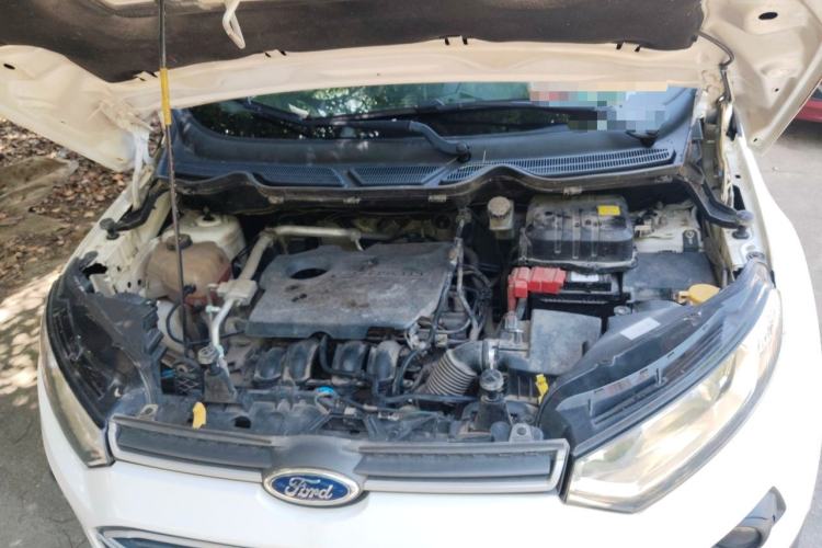 Used Ford EcoSport 2013 1.5L Automatic Fashion Model Engine Bay