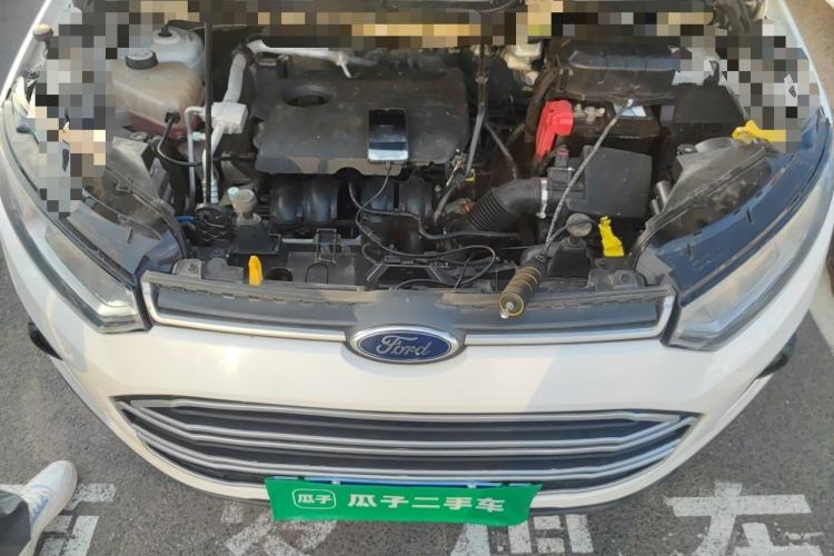 Used Ford EcoSport 2013 1.5L Automatic Fashion Model Engine Bay