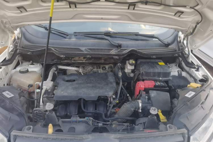 Used Ford EcoSport 2013 1.5L Manual Comfort Model Engine Bay