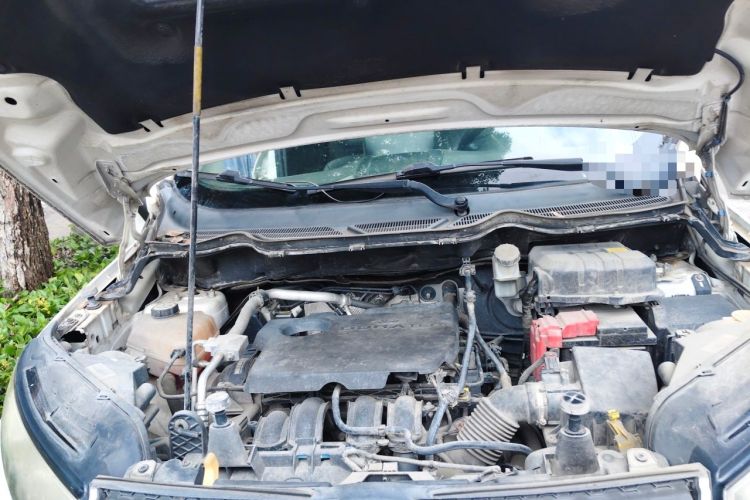 Used Ford EcoSport 2013 1.5L Automatic Fashion Model Engine Bay
