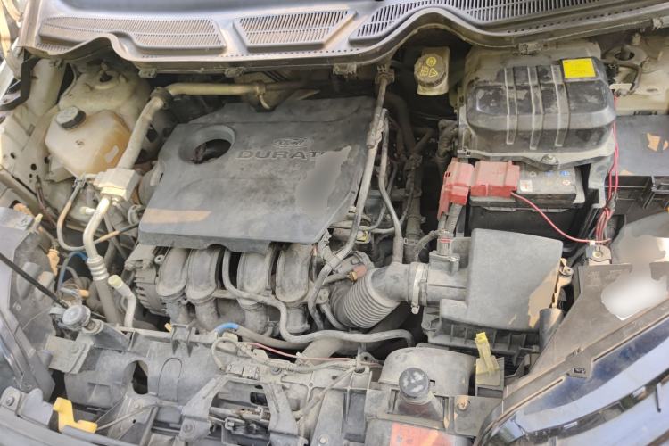Used Ford EcoSport 2013 1.5L Manual Comfort Model Engine Bay
