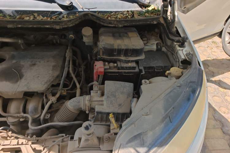 Used Ford EcoSport 2013 1.5L Automatic Fashion Model Engine Bay Left