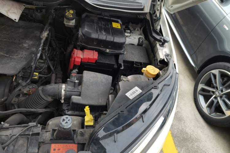 Used Ford EcoSport 2013 1.5L Automatic Prestige Model Engine Bay Left