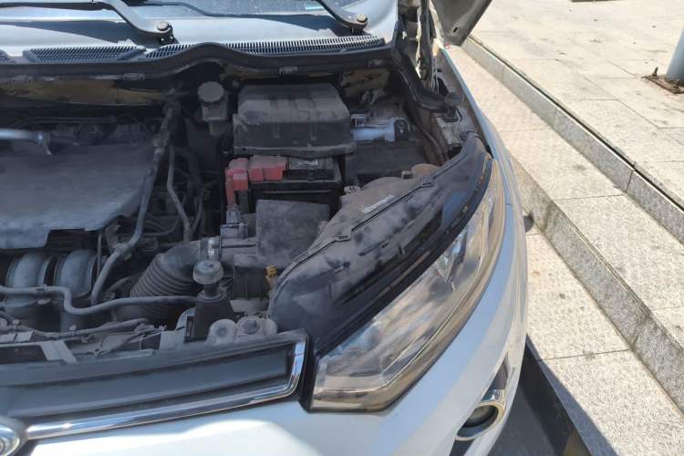 Used Ford EcoSport 2013 1.5L Automatic Prestige Model Engine Bay Left