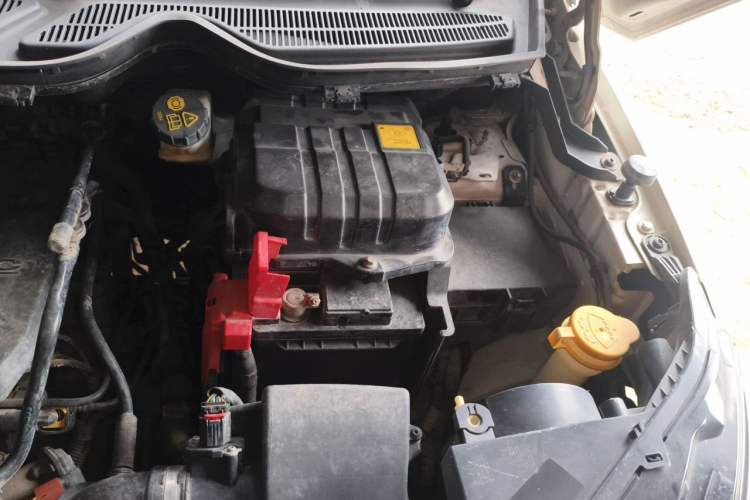 Used Ford EcoSport 2013 1.5L Automatic Fashion Model Engine Bay Left
