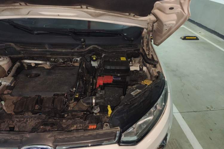 Used Ford EcoSport 2013 1.5L Automatic Prestige Model Engine Bay Left