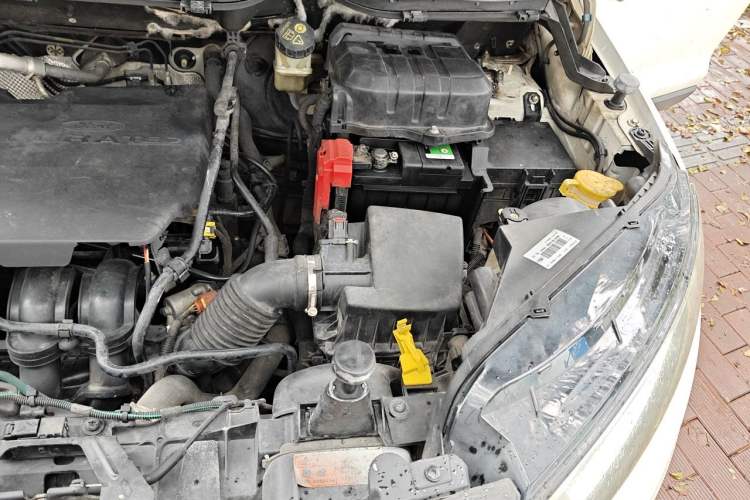 Used Ford EcoSport 2013 1.5L Automatic Fashion Model Engine Bay Left