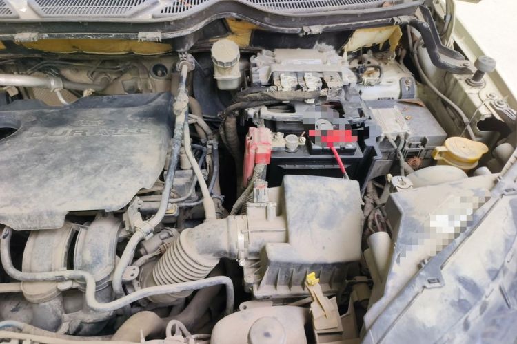 Used Ford EcoSport 2013 1.5L Manual Comfort Model Engine Bay Left