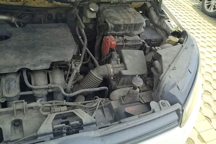 Used Ford EcoSport 2013 1.5L Manual Comfort Model Engine Bay Left