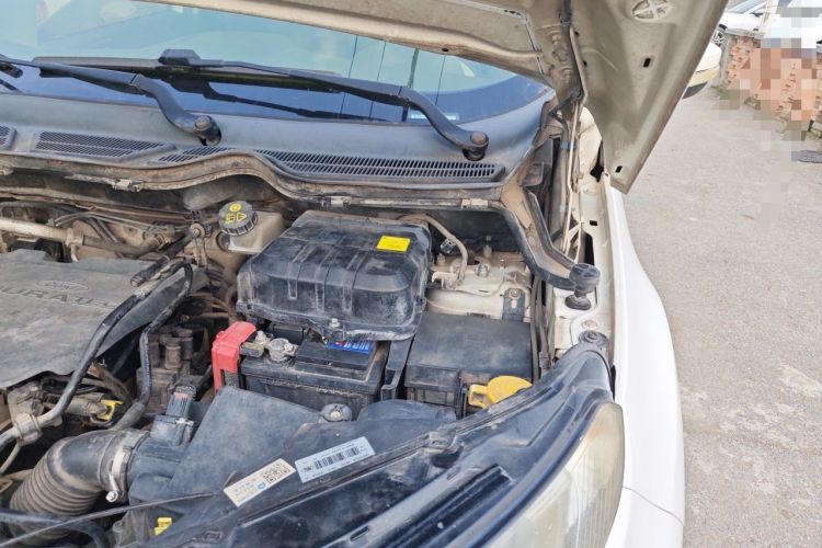 Used Ford EcoSport 2013 1.5L Automatic Prestige Model Engine Bay Left