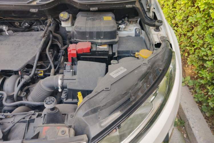 Used Ford EcoSport 2013 1.5L Automatic Prestige Model Engine Bay Left