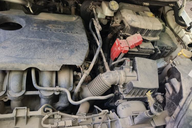 Used Ford EcoSport 2013 1.5L Manual Luxury Model Engine Bay Left