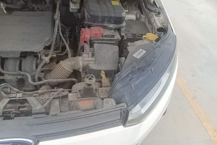 Used Ford EcoSport 2013 1.5L Automatic Fashion Model Engine Bay Left