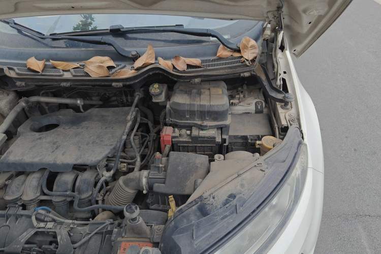 Used Ford EcoSport 2013 1.5L Automatic Prestige Model Engine Bay Left