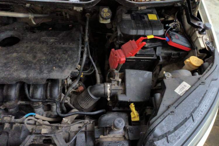 Used Ford EcoSport 2013 1.5L Manual Luxury Model Engine Bay Left