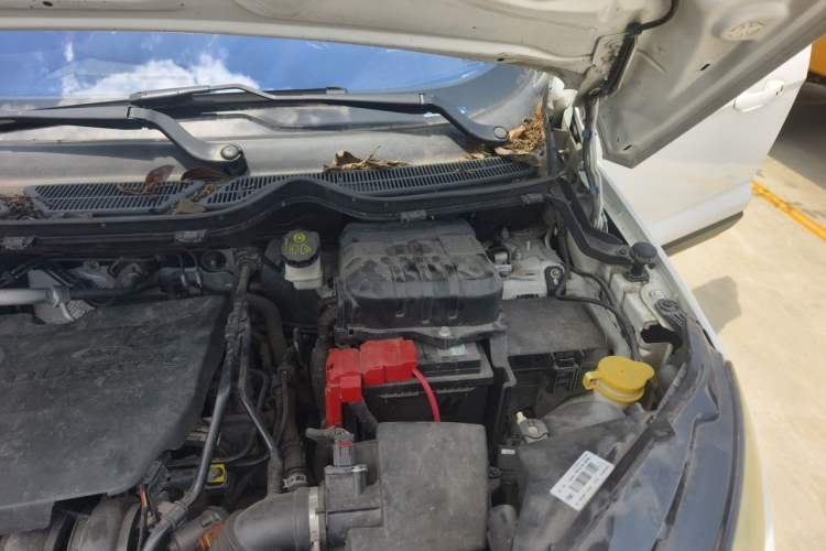 Used Ford EcoSport 2013 1.5L Automatic Prestige Model Engine Bay Left