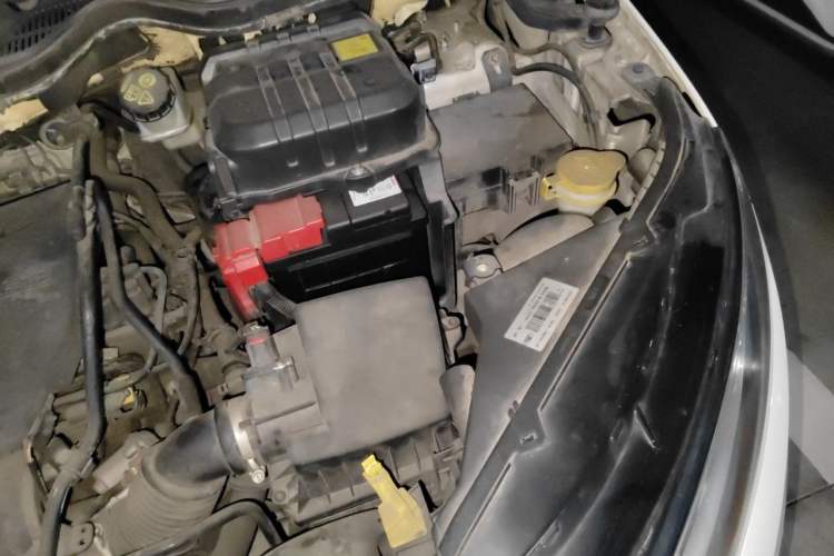 Used Ford EcoSport 2013 1.5L Automatic Prestige Model Engine Bay Left