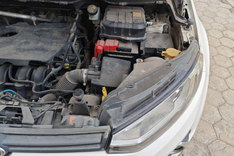 Used Ford EcoSport 2013 1.5L Manual Comfort Model Engine Bay Left