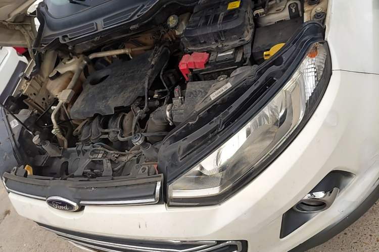 Used Ford EcoSport 2013 1.5L Automatic Prestige Model Engine Bay Left