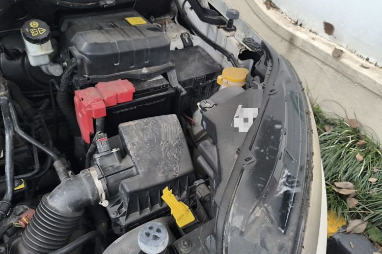 Used Ford EcoSport 2013 1.5L Automatic Fashion Model Engine Bay Left