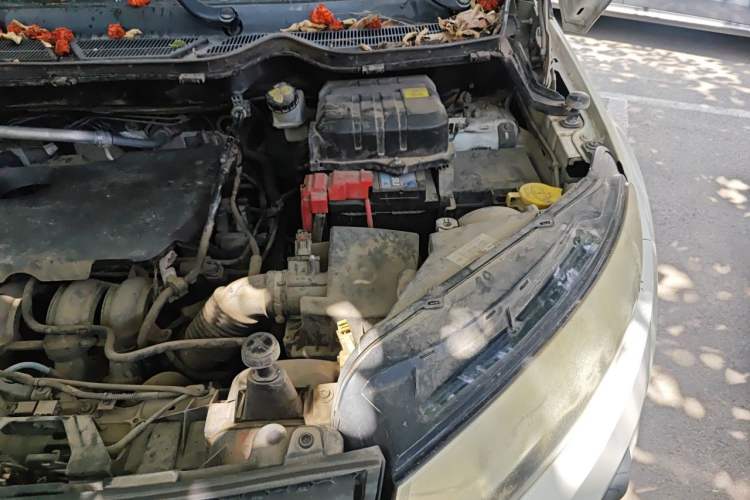 Used Ford EcoSport 2013 1.5L Manual Comfort Model Engine Bay Left